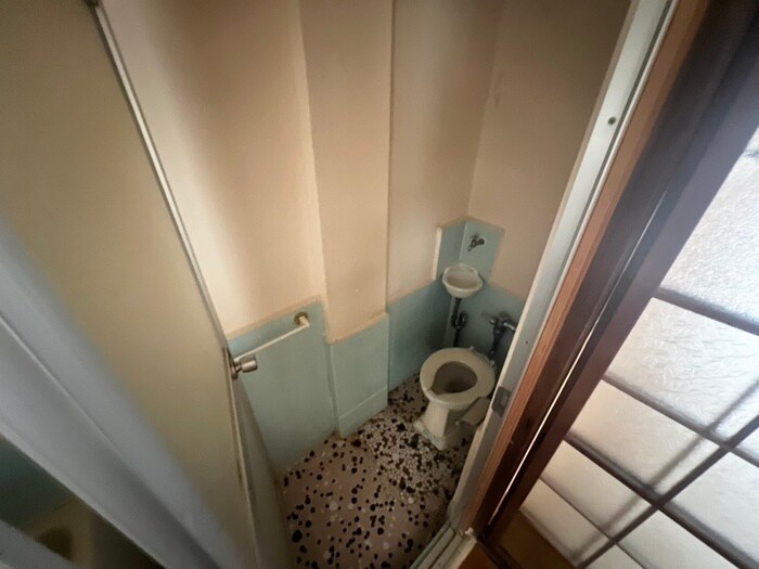物件内観写真9　(トイレ)