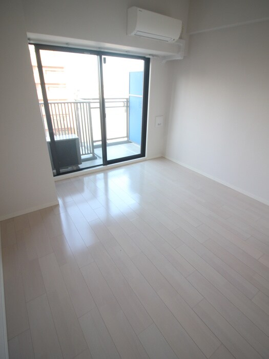 物件内観写真12　(居室)