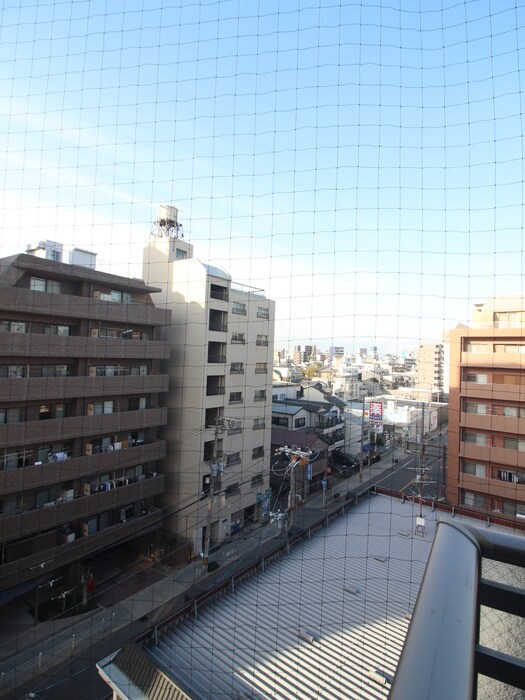 物件内観写真15　(室内からの展望)