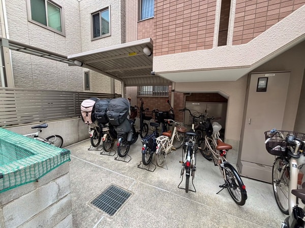 駐輪場