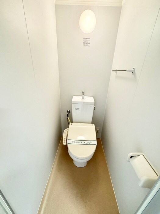 物件内観写真11　(トイレ)