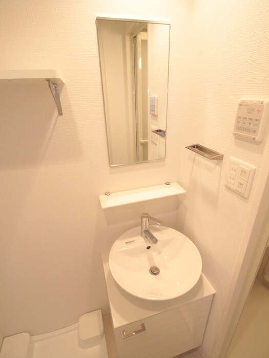 物件内観写真11　(洗面)