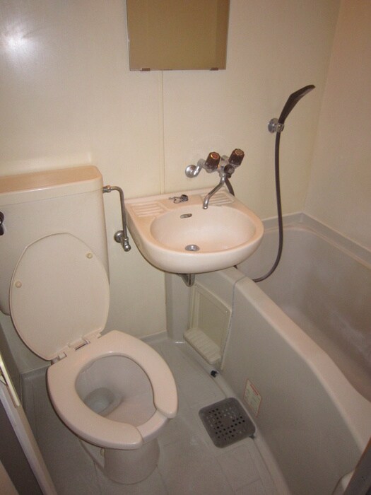 物件内観写真13　(バス／シャワールーム等)