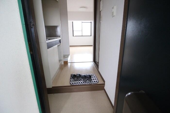 物件内観写真17　(玄関)