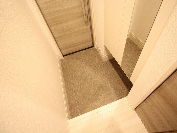 物件内観写真19　(玄関)