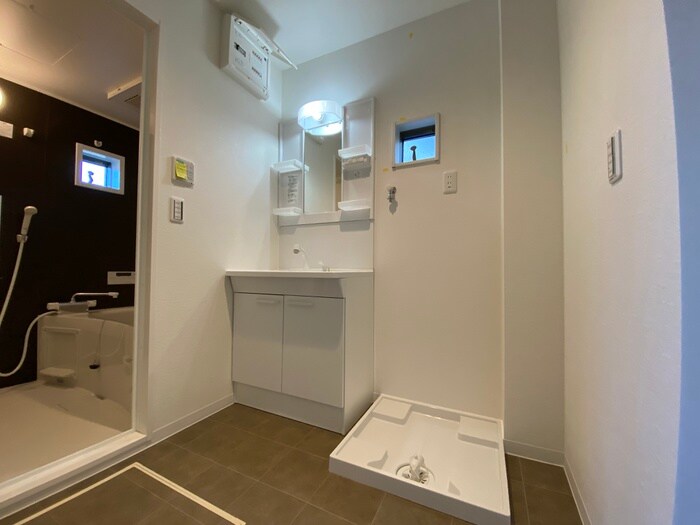 物件内観写真14　(洗面)
