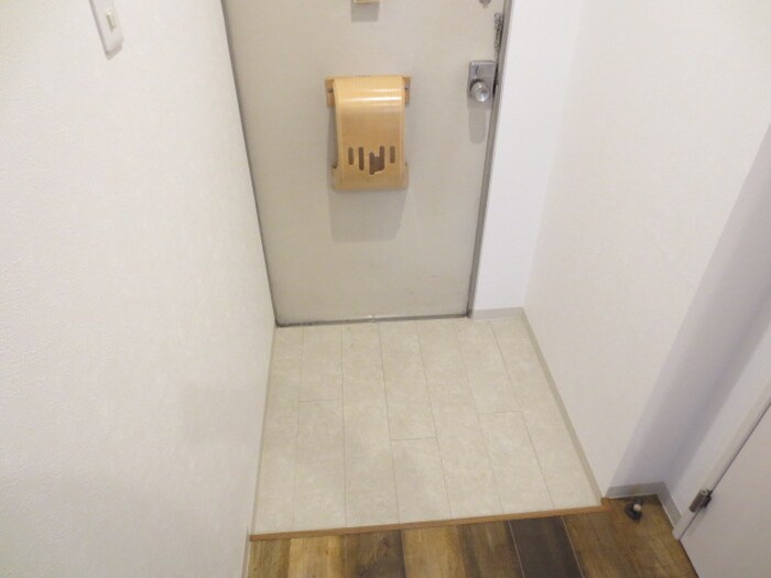 物件内観写真15　(玄関)