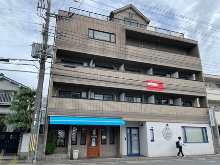 アッシジ・イグジット外観写真