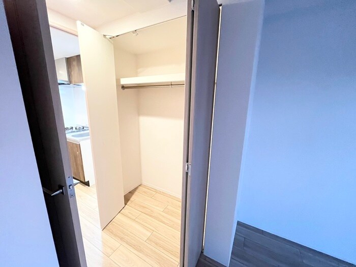 物件内観写真18　(収納)