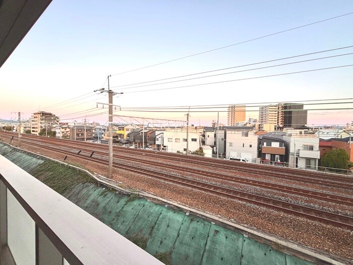 物件内観写真22　(室内からの展望)