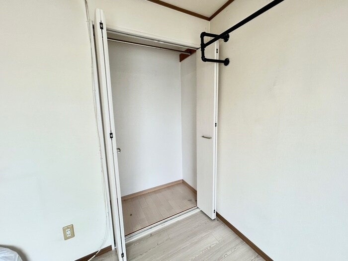 物件内観写真13　(収納)