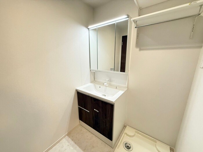 物件内観写真13　(洗面)