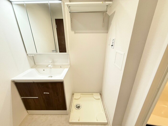 物件内観写真17　(洗濯機置場)