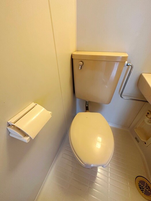 物件内観写真12　(トイレ)