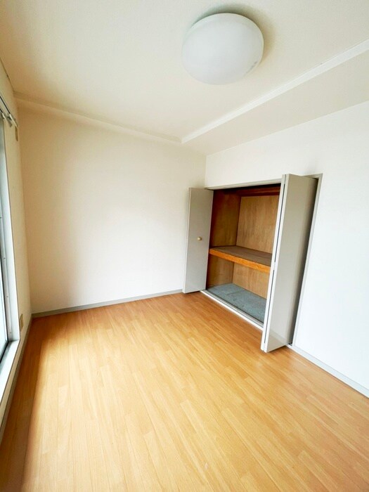 物件内観写真15　(居室)