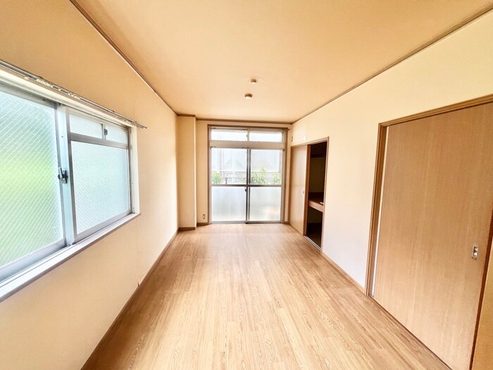 物件内観写真7　(居室)