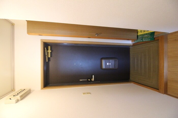 物件内観写真21　(玄関)