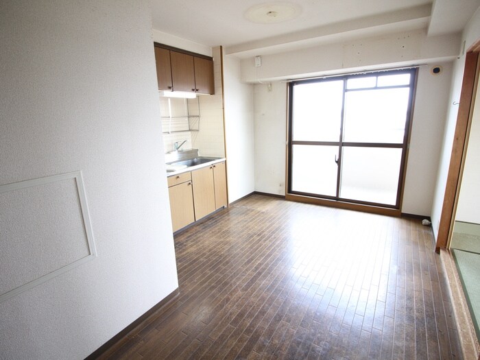 物件内観写真9　(居室)