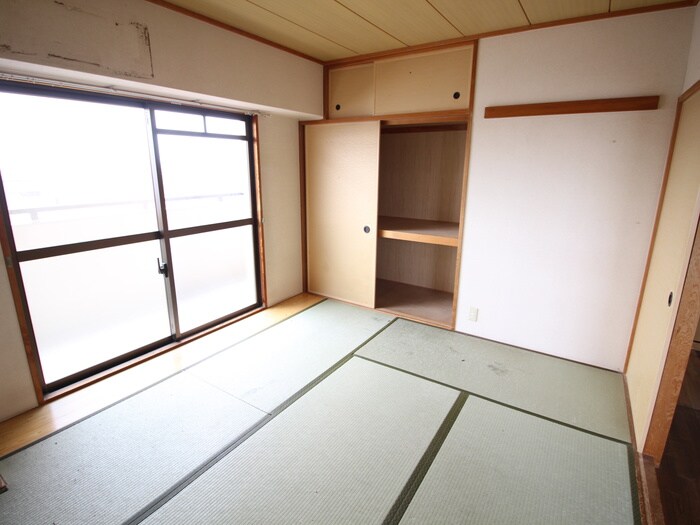 物件内観写真10　(居室)