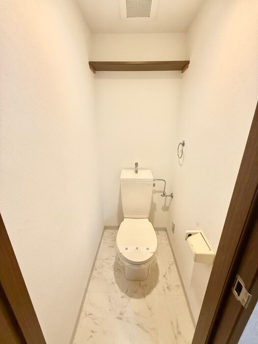 物件内観写真11　(トイレ)