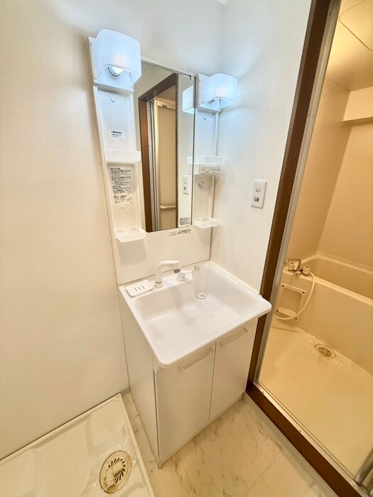 物件内観写真12　(洗面)