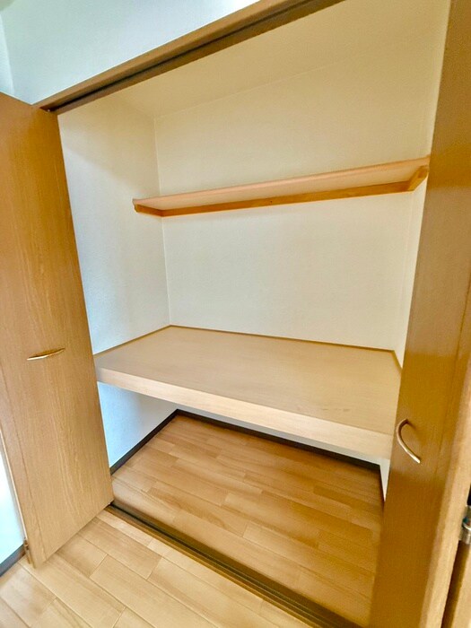 物件内観写真15　(収納)