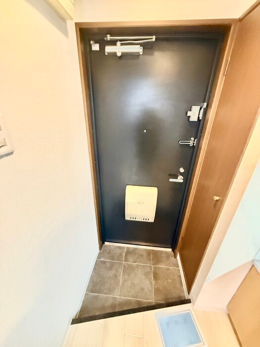 物件内観写真17　(玄関)