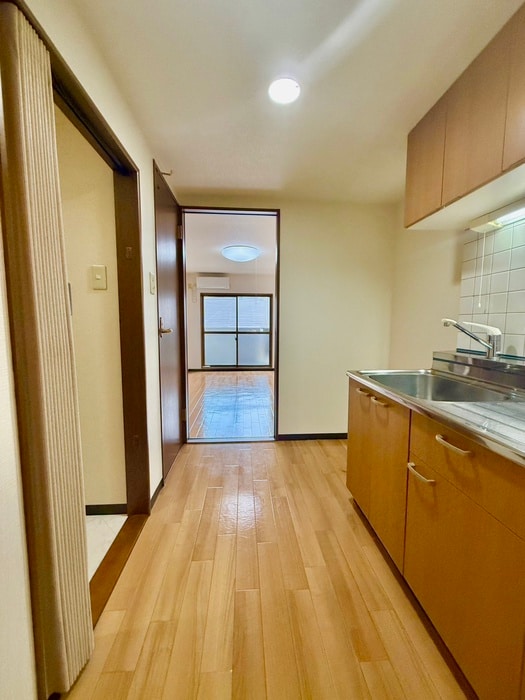 物件内観写真18　(廊下)