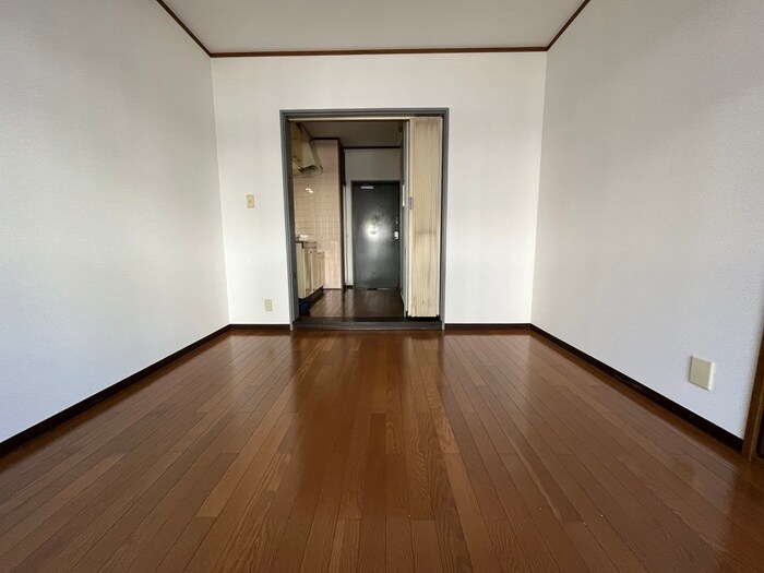 物件内観写真13　(居室)