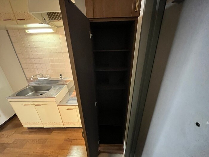 物件内観写真16　(靴箱)