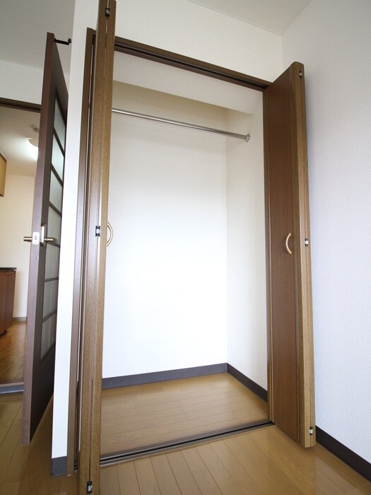 物件内観写真10　(収納)