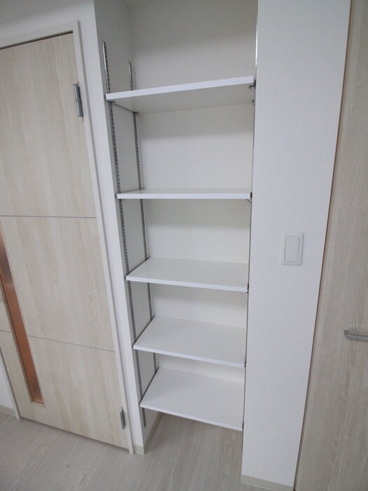 物件内観写真11　(収納)