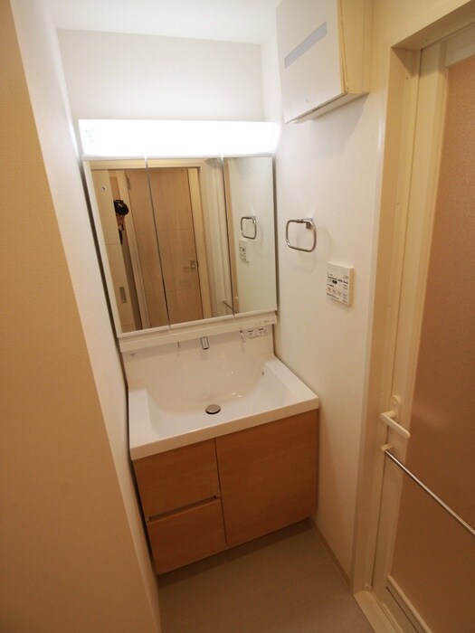 物件内観写真12　(洗面)