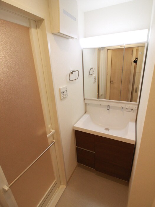 物件内観写真12　(洗面)