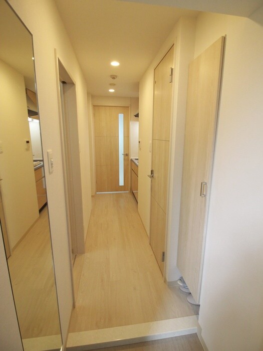 物件内観写真14　(廊下)