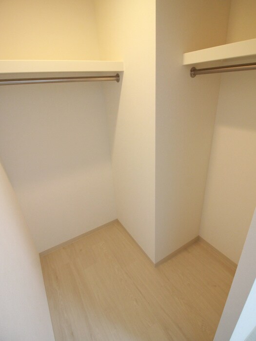 物件内観写真15　(収納)