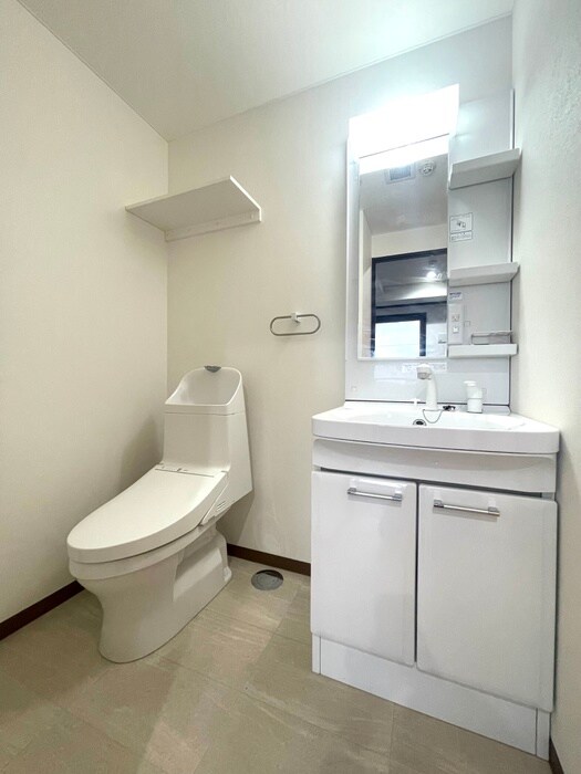 物件内観写真9　(洗面)