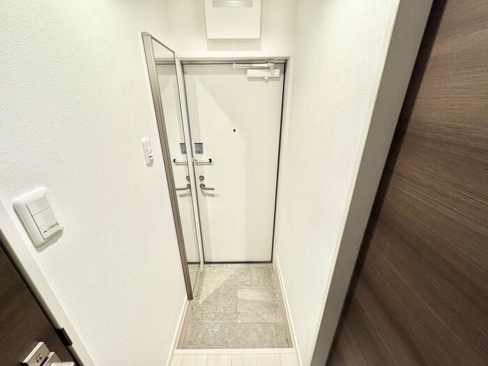 物件内観写真21　(玄関)