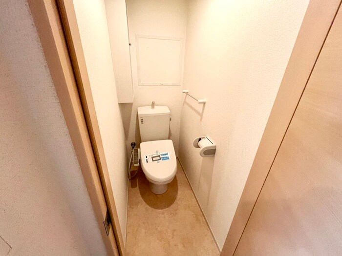 物件内観写真13　(トイレ)