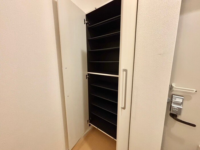 物件内観写真16　(靴箱)