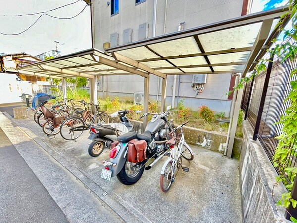 駐輪場