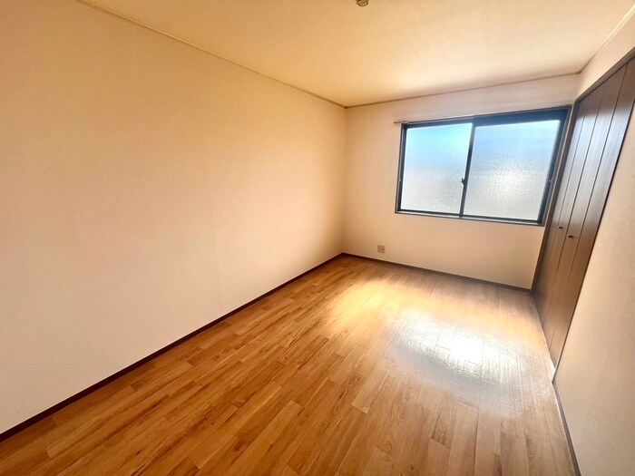 物件内観写真18　(居室)