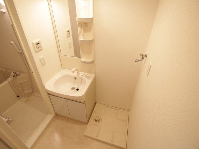 物件内観写真9　(洗面)