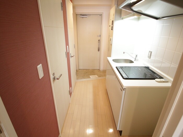 物件内観写真11　(廊下)