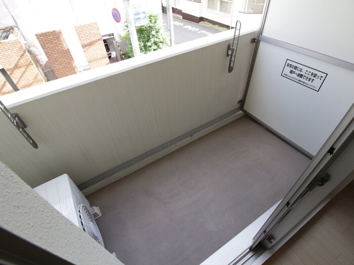 物件内観写真13　(ベランダ・バルコニー)