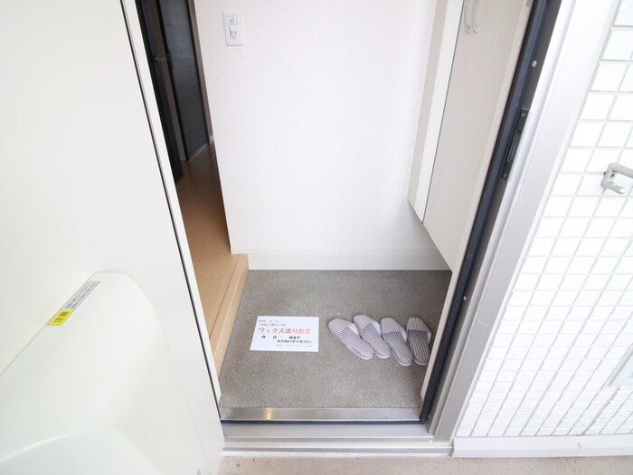 物件内観写真4　(廊下)