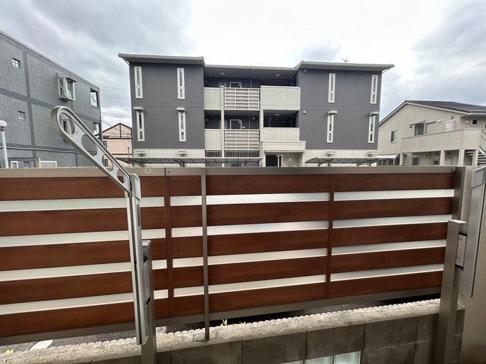 物件内観写真19　(室内からの展望)