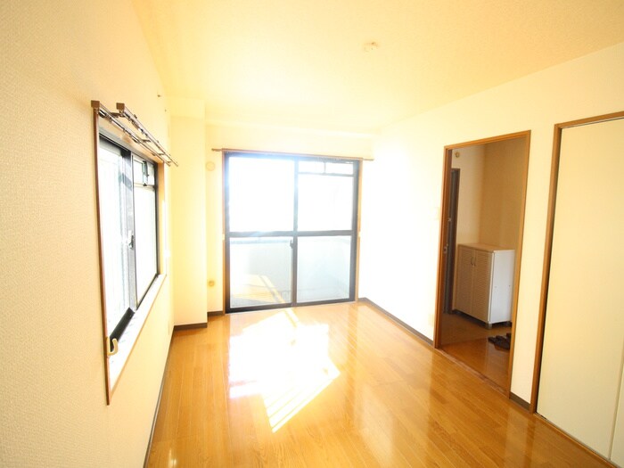 物件内観写真7　(居室)