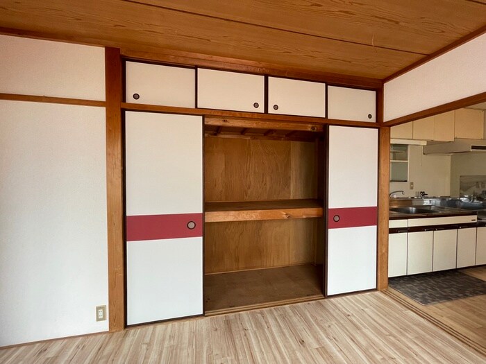 物件内観写真11　(収納)