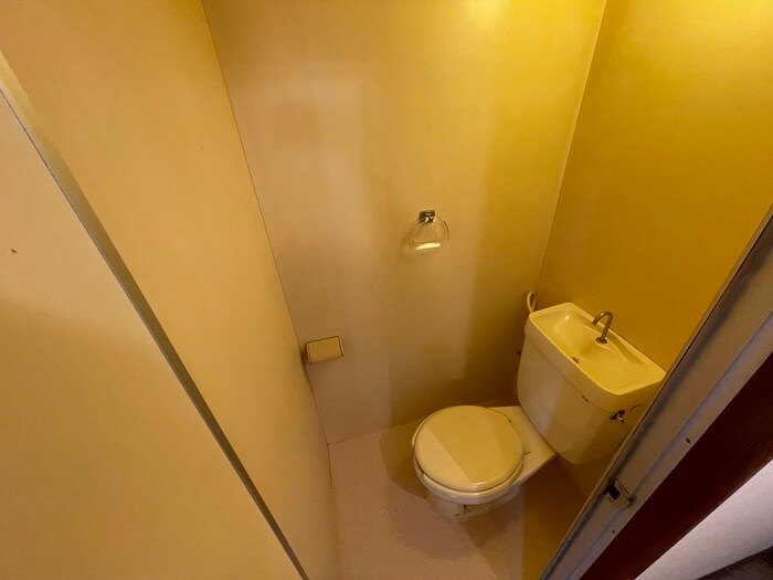 物件内観写真12　(トイレ)